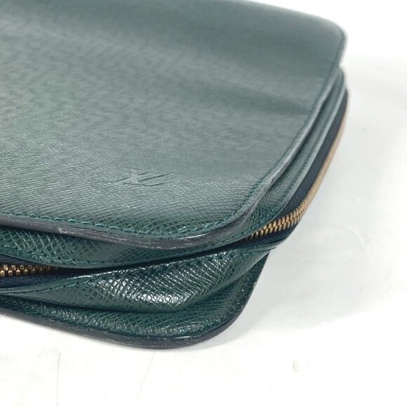 LOUIS VUITTON M30064 Taiga Baltic Document Bag Briefcase Hand Bag Business bag - Picture 7 of 16